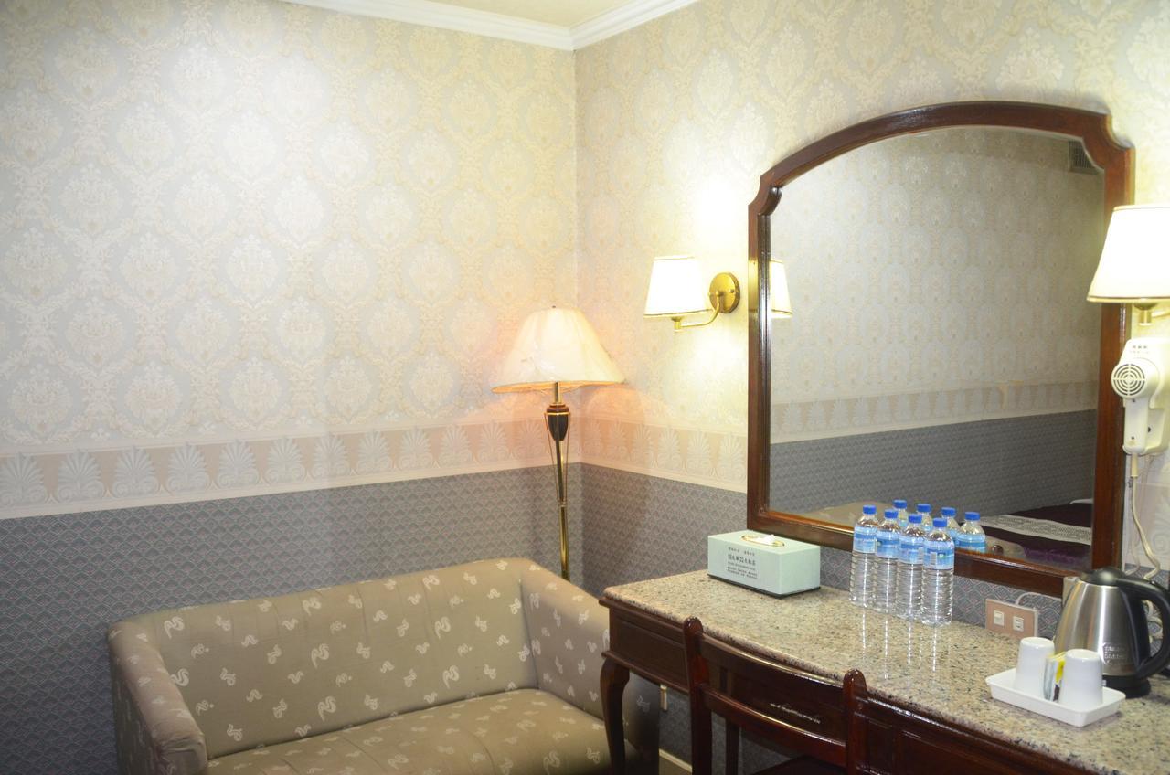 Guang Haw Hotel 타이난 외부 사진
